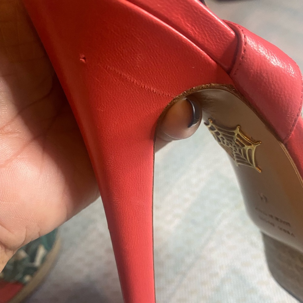 Charlotte Olympia Serena Banana Leaf Sandal Herls - Picture 15 of 16
